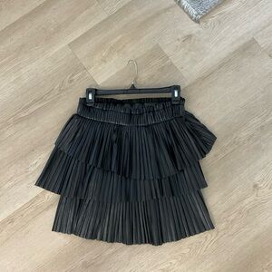 Anthropology Entro Black Tiered Pleated Skirt Size Small